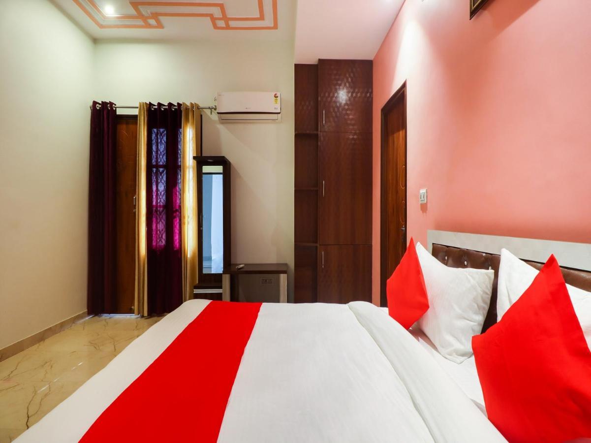 Oyo Lck1233 Rivaaj Palace Lucknow Dış mekan fotoğraf