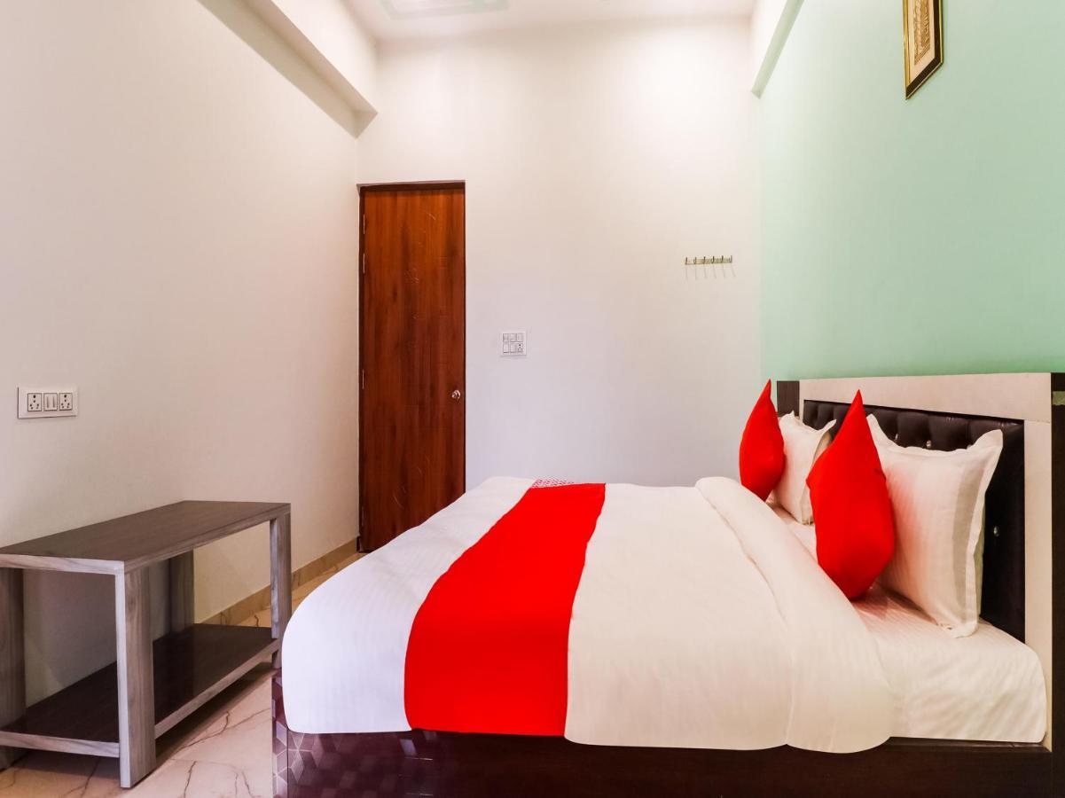 Oyo Lck1233 Rivaaj Palace Lucknow Dış mekan fotoğraf